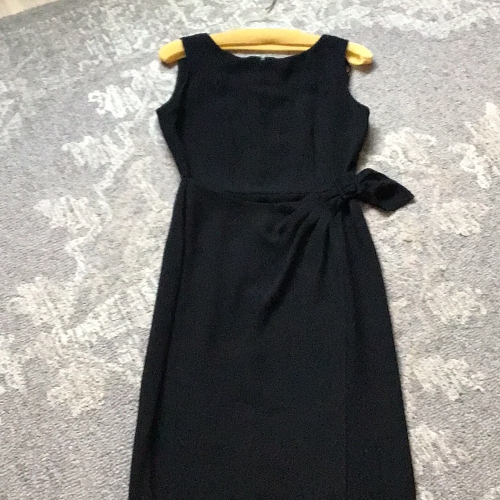 Black sleeveless midi dress